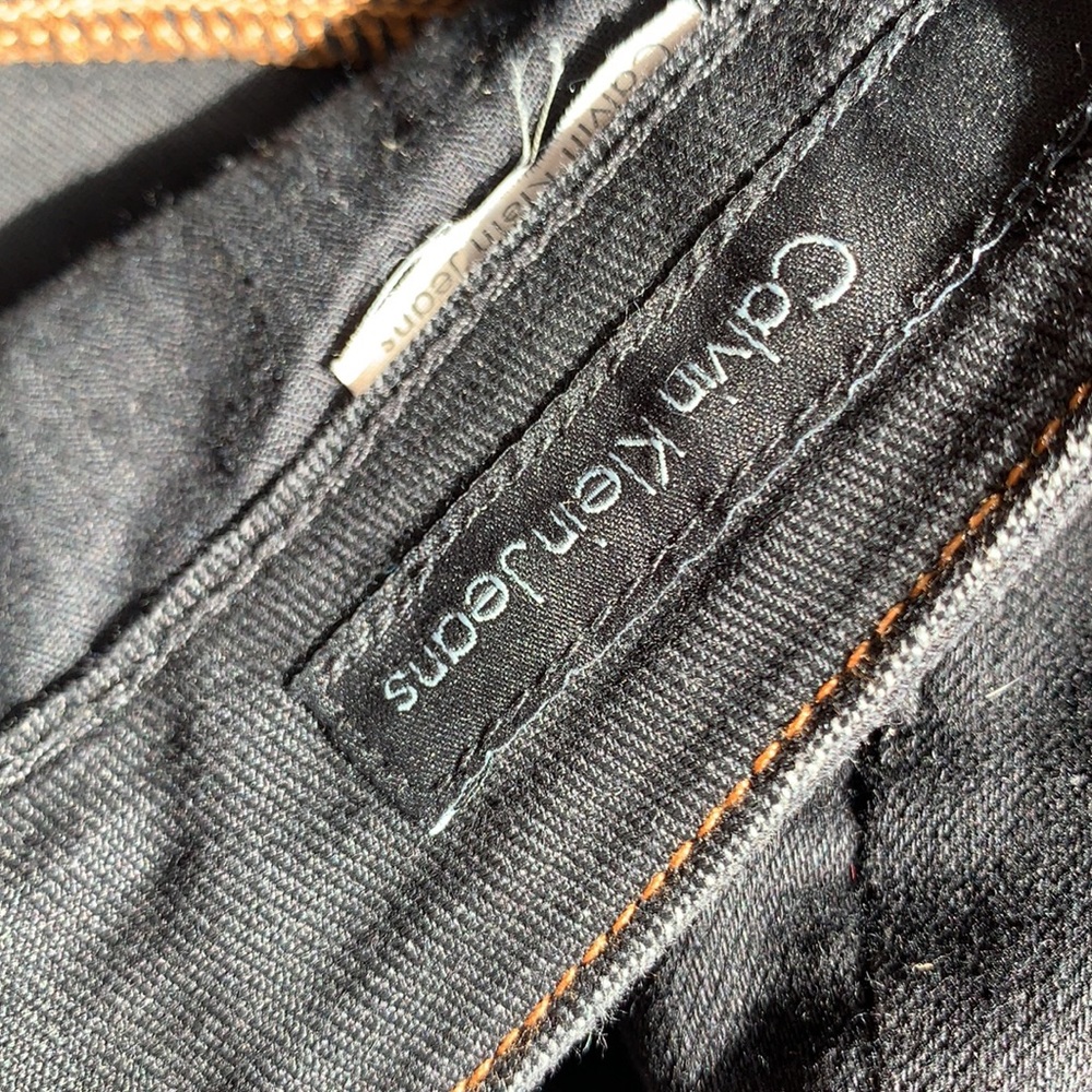 CALVIN KLEIN black jeans. As good as new. Wardrobe essential for all seasons. - Picture 6 of 12